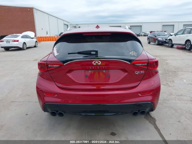 SJKCH5CP7HA022219 Infiniti Qx30 Premium