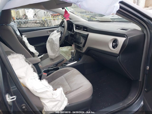 Toyota COROLLA LE 2018 2T1BURHE6JC984439 Image 5