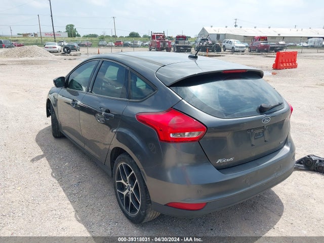 Ford FOCUS SEL 2018 1FADP3M21JL321335 Image 3