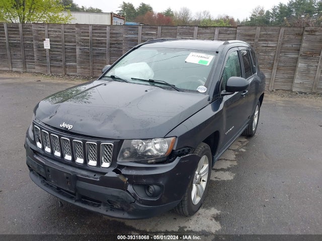 Jeep Compass Latitude 2014 1C4NJDEBXED699075 Image 2