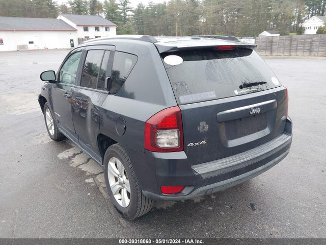Jeep Compass Latitude 2014 1C4NJDEBXED699075 Image 3