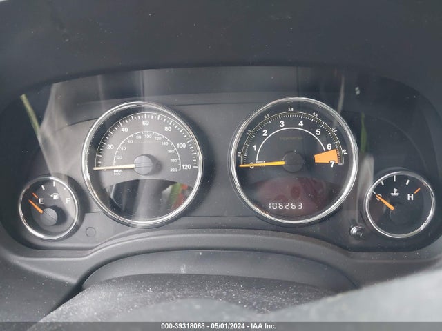 Jeep Compass Latitude 2014 1C4NJDEBXED699075 Image 7