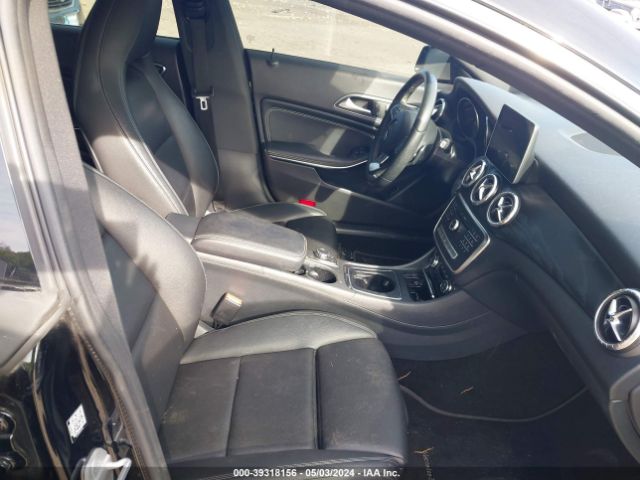 WDDSJ4GB2JN566661 Mercedes-Benz CLA 250 4MATIC