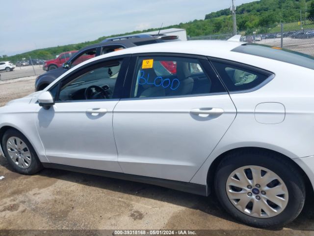 3FA6P0G72LR235633 Ford FUSION S