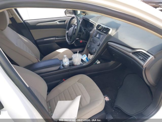 3FA6P0G72LR235633 Ford FUSION S