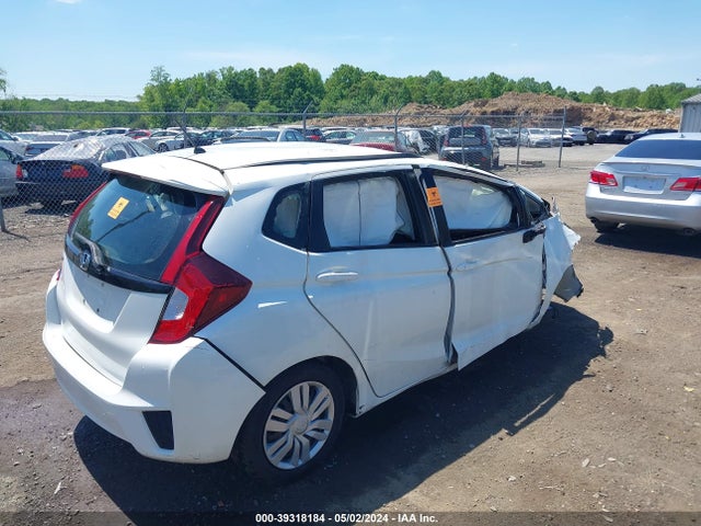 Honda FIT LX 2017 3HGGK5H5XHM708546 Image 4