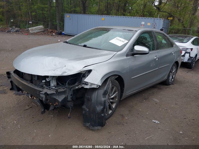 Toyota CAMRY XLE 2015 4T1BF1FK1FU930069 Image 2