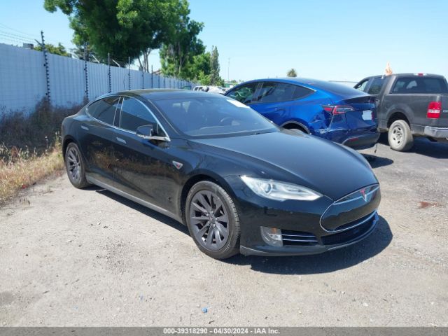 39318290 :رقم المزاد ، 5YJSA1H2XFF080225 vin ، 2015 Tesla Model S 70d/85d/p85d مزاد بيع