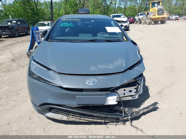 Toyota Prius Le 2024 JTDACAAU6R3021062 Image 13