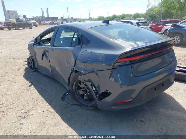 Toyota Prius Le 2024 JTDACAAU6R3021062 Image 3