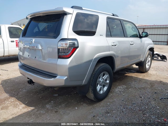 Toyota 4RUNNER SR5 2023 JTEMU5JRXP6155030 Image 4