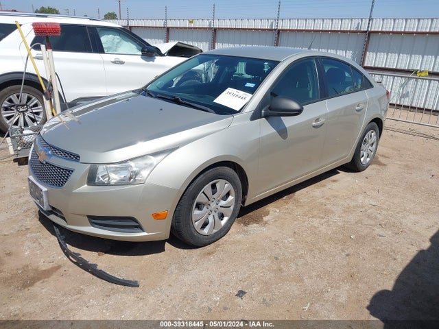 Chevrolet Cruze Ls Auto 2014 1G1PA5SH2E7291359 Image 2
