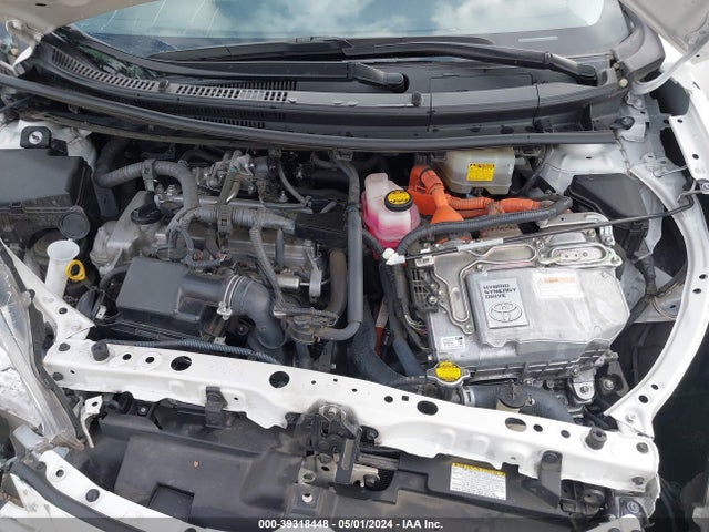Toyota Prius C Three 2015 JTDKDTB3XF1098656 Image 10