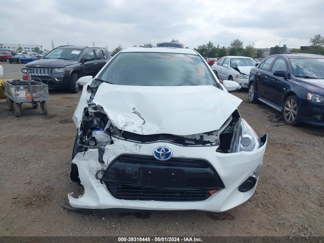 Toyota Prius C Three 2015 JTDKDTB3XF1098656 Image 6