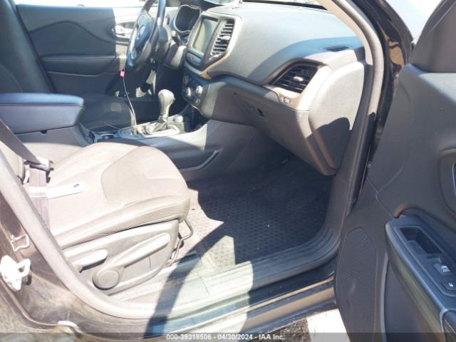 1C4PJMCB1GW268868 Jeep Cherokee Latitude