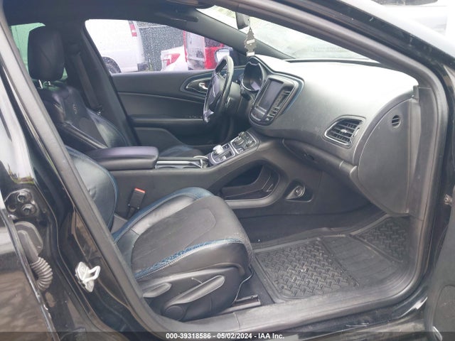 Chrysler 200 S 2015 1C3CCCBBXFN634680 Image 5