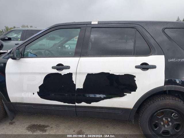 Ford Utility Police Interceptor 2016 1FM5K8AR0GGA29037 Image 14