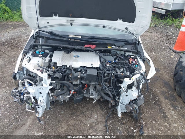 Toyota Prius Prime Plus 2018 JTDKARFP1J3081881 Image 10