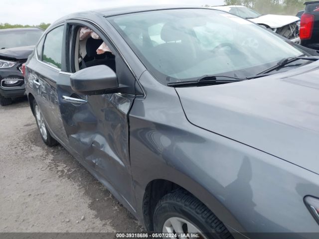 3N1AB7AP3KY368915 Nissan SENTRA SV