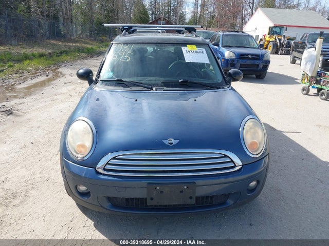 2010 MINI COOPER CLUBMAN WMWML3C52ATX37361 Photo 5