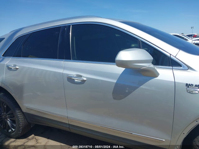 1GYKNFRS7JZ113677 Cadillac Xt5 Premium Luxury