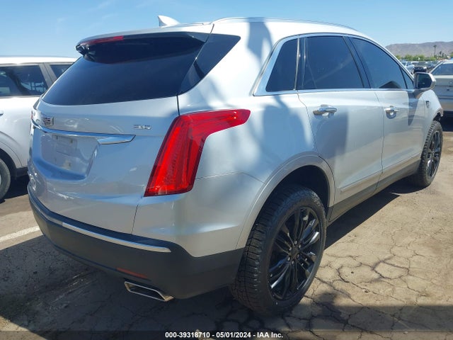 1GYKNFRS7JZ113677 Cadillac Xt5 Premium Luxury