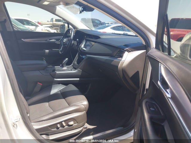 1GYKNFRS7JZ113677 Cadillac Xt5 Premium Luxury