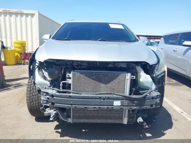 1GYKNFRS7JZ113677 Cadillac Xt5 Premium Luxury