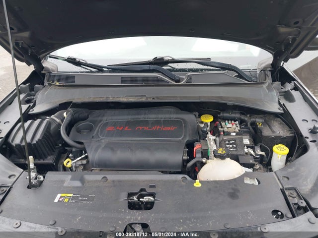3C4NJDBB5KT755241 Jeep Compass Latitude 4x4