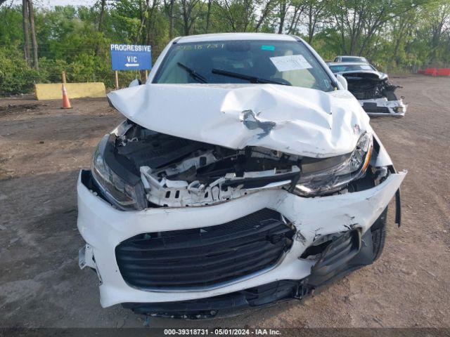 3GNCJNSB0KL221701 Chevrolet TRAX LS