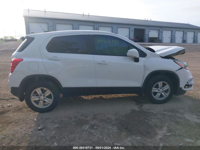 3GNCJNSB0KL221701 Chevrolet TRAX LS
