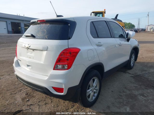 3GNCJNSB0KL221701 Chevrolet TRAX LS