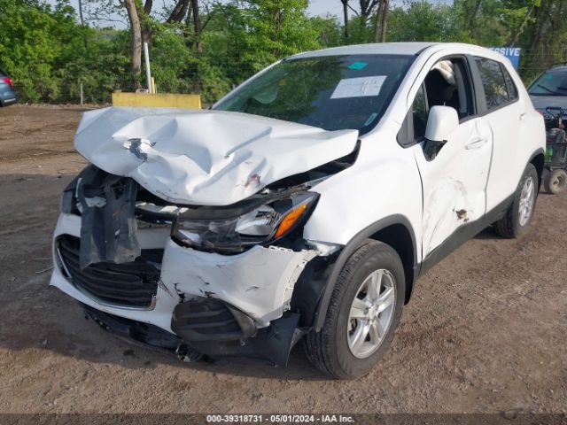 3GNCJNSB0KL221701 Chevrolet TRAX LS