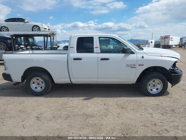 1C6RR7FT7MS549705 RAM 1500 Classic Tradesman Quad Cab 4x4 6'4 Box