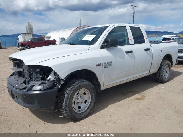 1C6RR7FT7MS549705 RAM 1500 Classic Tradesman Quad Cab 4x4 6'4 Box