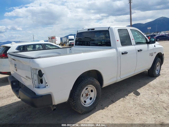 1C6RR7FT7MS549705 RAM 1500 Classic Tradesman Quad Cab 4x4 6'4 Box