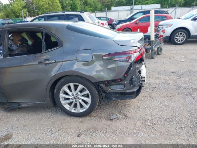 4T1R11AKXRU876425 Toyota CAMRY LE