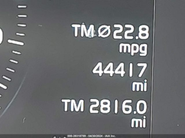 LYV102DK5KB238928 Volvo Xc60 T5 Momentum
