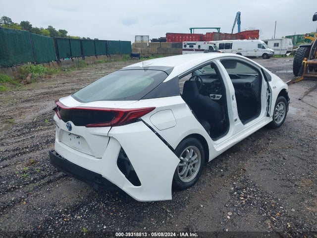 Toyota Prius Prime Plus 2018 JTDKARFP7J3082064 Image 4