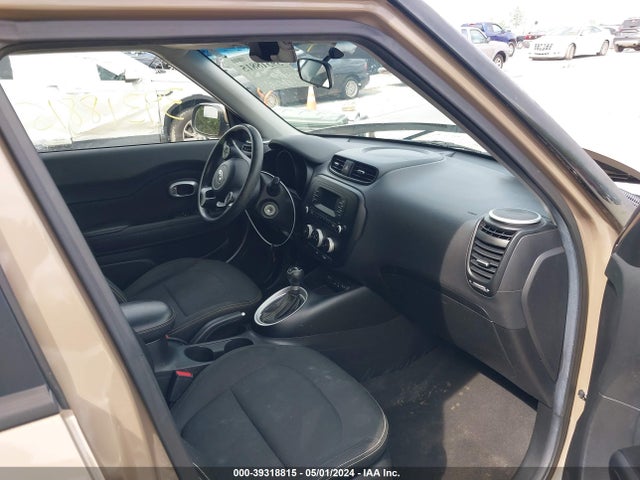 KIA SOUL + 2014 KNDJP3A53E7043872 Image 5