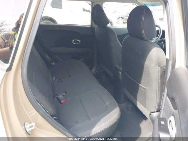 KIA SOUL + 2014 KNDJP3A53E7043872 Image 8