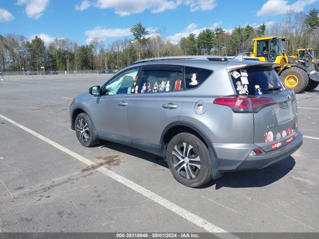 Toyota RAV4 LE 2016 2T3BFREV3GW533823 Image 3
