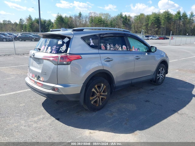 Toyota RAV4 LE 2016 2T3BFREV3GW533823 Image 4