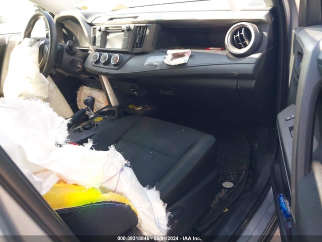 Toyota RAV4 LE 2016 2T3BFREV3GW533823 Image 5