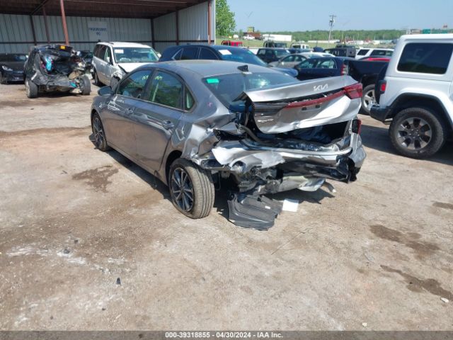 3KPF24AD1PE691568 KIA Forte Lxs