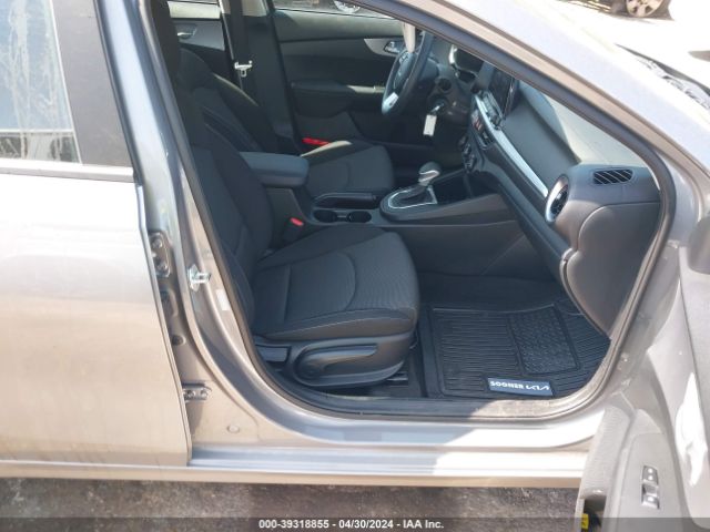 3KPF24AD1PE691568 KIA Forte Lxs