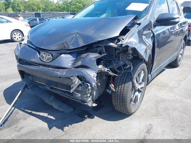 Toyota Rav4 Xle 2016 JTMWFREV4GJ091277 Image 6