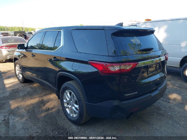 Chevrolet Traverse Ls 2018 1GNERFKW0JJ105706 Image 3