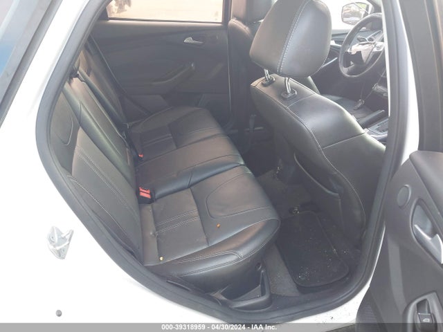 Ford Focus Titanium 2014 1FADP3J27EL293468 Image 8
