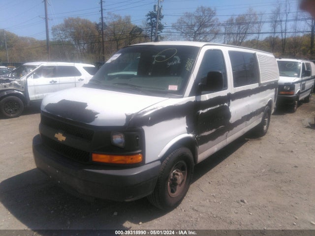 Chevrolet Express 3500 Ls 2016 1GAZGNFF2G1320879 Image 2